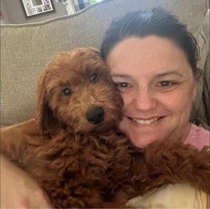 Meet your Posher, Angela